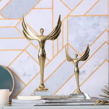 Casa Moderna Statui Sculptură Abstractă Pic De Libertate Omul De Aur Pentru Decorare Accesorii Ornamente De Cristal Decor Acasă Cadou