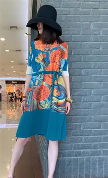 FIERBINTE de VÂNZARE Miyake Moda rochie de imprimare jumătate mâneci o-gât Cordon de rochie IN STOC